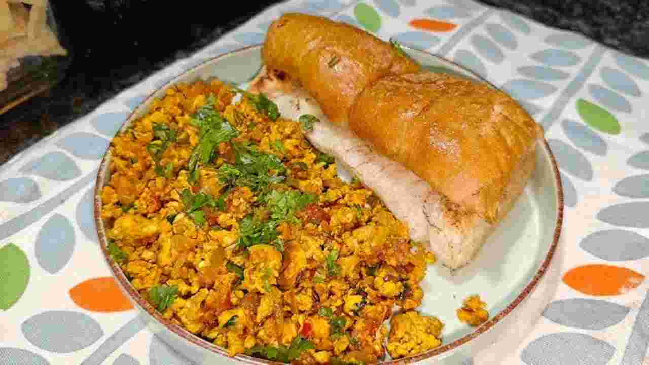 Egg Bhurji Pav2