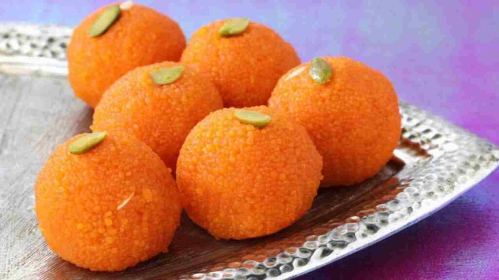 Diwali special 2025: घर पर बनाएं परफेक्ट Homemade Ladoo 1 Homemade Ladoo