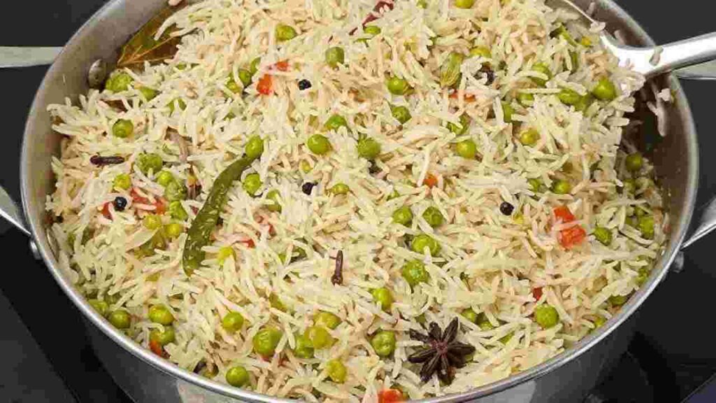 खुशबूदार चावल और हरी मटर का स्वाद – झटपट बनने वाला Matar Pulao! 1 Matar Pulao1