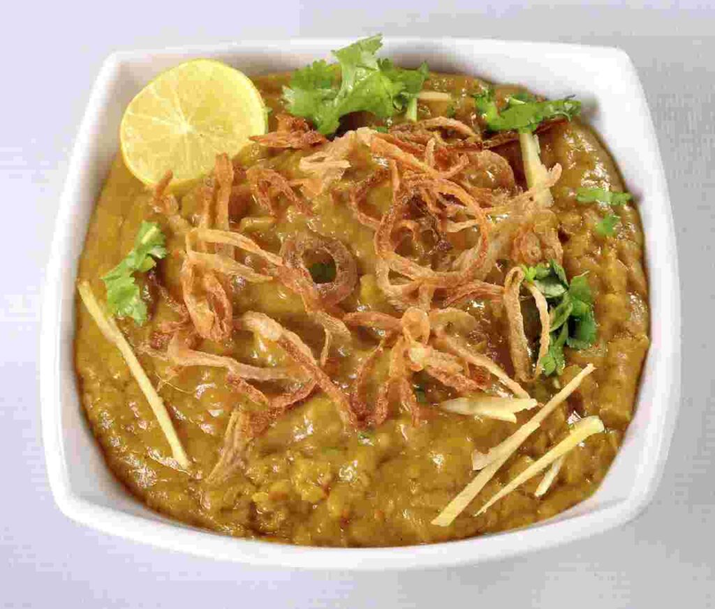 घर पर बनाएं Slow Cooked Mutton Haleem, स्वाद रहेगा याद 1 slow cooked mutton haleem recipe hindi1